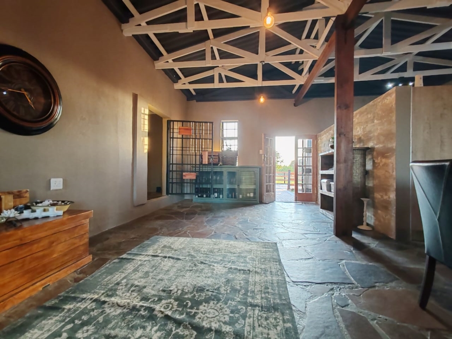 Commercial Property for Sale in Colleen Glen Eastern Cape